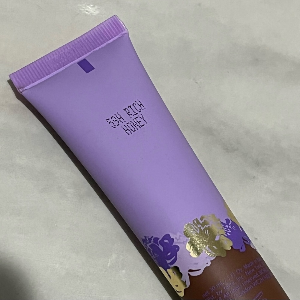 Tarte Maracuja Juicy Glow Foundation, 59H Rich Honey - Picture 3 of 3